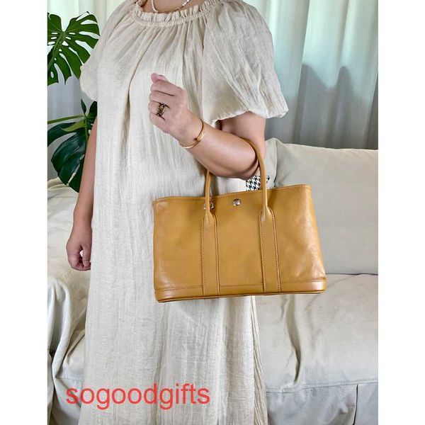 designer herme bag garden party bags women crossbody tote handbags 2022 new large capacity bag vegetable tanning first layer cow leathe
designer herme bag garden party bags women crossbody tote handbags 2022 new large capacity bag vegetable tanning first layer cow leathe