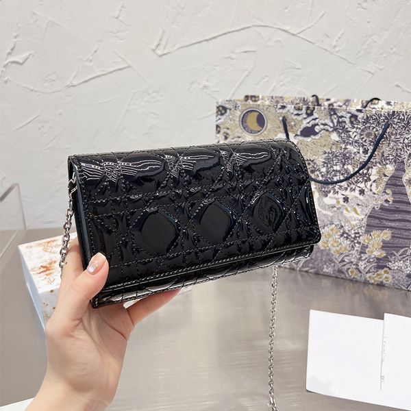 woman designer handbag fashion chain shoulder bags leather designers crossbody bag luxury card holder quilt messenger cross body purses hand
woman designer handbag fashion chain shoulder bags leather designers crossbody bag luxury card holder quilt messenger cross body purses hand