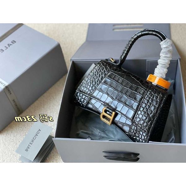 designer handbags messenger bags tote purse 2022 hourglass upgrade backpacks shoulder crossbody
designer handbags messenger bags tote purse 2022 hourglass upgrade backpacks shoulder crossbody