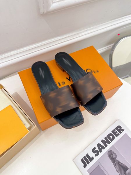 new version paris slides slippers womens summer sandals beach ladies flip flops black leisure slider chaussures fashion scuffs footwear -h05
new version paris slides slippers womens summer sandals beach ladies flip flops black leisure slider chaussures fashion scuffs footwear -h05