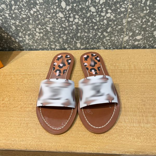 new version paris slides slippers womens summer sandals beach ladies flip flops black leisure slider chaussures fashion scuffs footwear -h06
new version paris slides slippers womens summer sandals beach ladies flip flops black leisure slider chaussures fashion scuffs footwear -h06