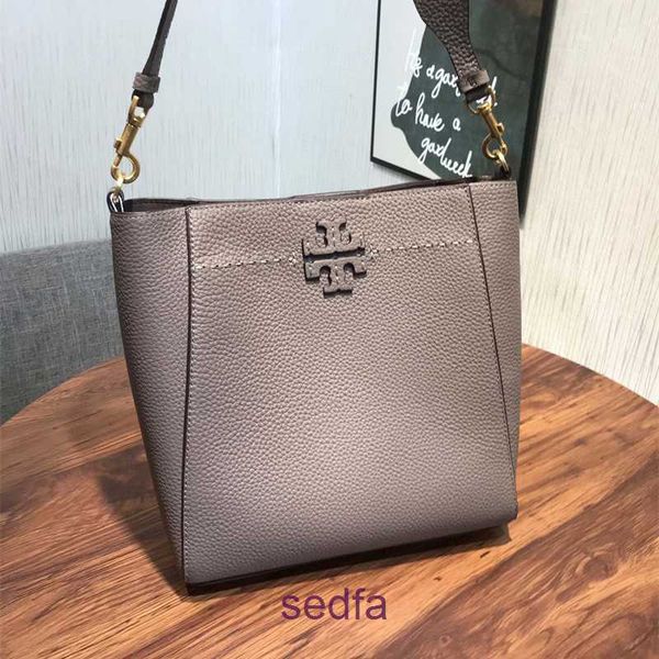 designer bags burchs shoulder crossbody torys luxury womens's classic handbags new hobo handbag deformation barrel lychee grain leather
designer bags burchs shoulder crossbody torys luxury womens's classic handbags new hobo handbag deformation barrel lychee grain leather