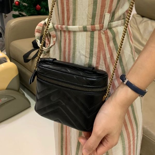 women cosmetic bags the tote designer toiletry bag toiletries pouch luxury makeup famous shoulder clutch bag purse larg capacity handbags ho
women cosmetic bags the tote designer toiletry bag toiletries pouch luxury makeup famous shoulder clutch bag purse larg capacity handbags ho