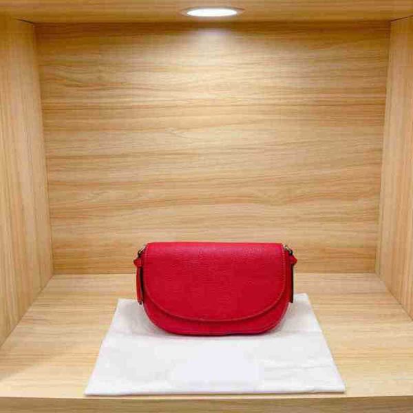 shoulder bags luxury brand fashion simple small square bag women's designer real leather chain mobile phone handbag clutch 211220
shoulder bags luxury brand fashion simple small square bag women's designer real leather chain mobile phone handbag clutch 211220