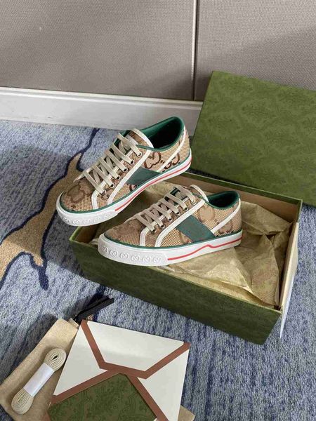 designer boots casual shoes men women screener sneakers with web classic stripe rubber shoes canvas splicing trainers mesh breathable sneake, Black
designer boots casual shoes men women screener sneakers with web classic stripe rubber shoes canvas splicing trainers mesh breathable sneake, Black