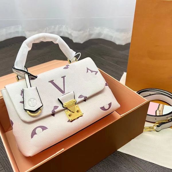 luxury designers bags women handbag shoulder bag lady wallet simple versatile leisure metal letter leather solid leather postman handbags
luxury designers bags women handbag shoulder bag lady wallet simple versatile leisure metal letter leather solid leather postman handbags