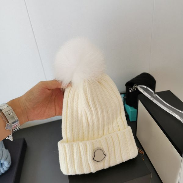 designer knitted hats fashion beanie woolen hat women chunky knit thick warm faux fur, Blue;gray
designer knitted hats fashion beanie woolen hat women chunky knit thick warm faux fur, Blue;gray