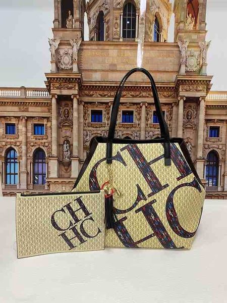 evening bags totes shopping bags ladies luxury brand large-capacity handbag fashion two and one with a clut220830
evening bags totes shopping bags ladies luxury brand large-capacity handbag fashion two and one with a clut220830