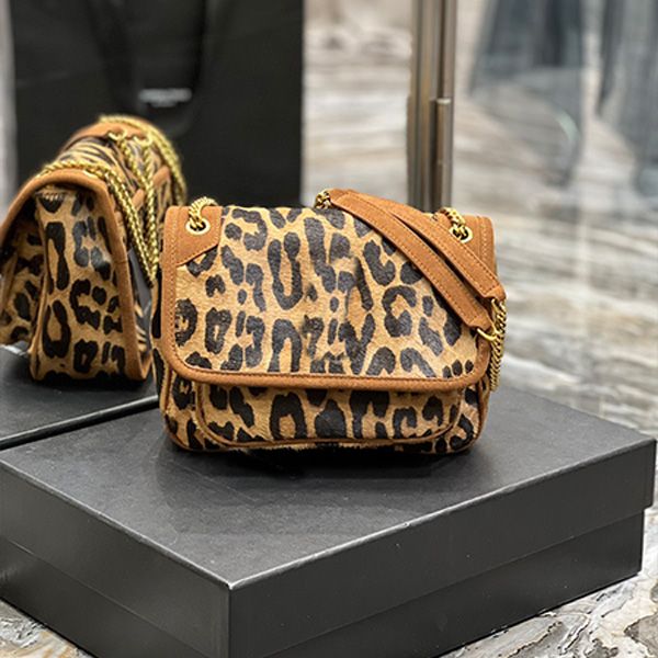 party clutch leopard shouler bag retro chain plush bag animal grain dinner bags new style in autumn and winter women's fashion purse ba
party clutch leopard shouler bag retro chain plush bag animal grain dinner bags new style in autumn and winter women's fashion purse ba