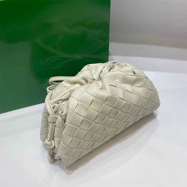 designer herme luxurious bottess bags venetas leather 2022 new hand woven cloud women's single have a logo
designer herme luxurious bottess bags venetas leather 2022 new hand woven cloud women's single have a logo