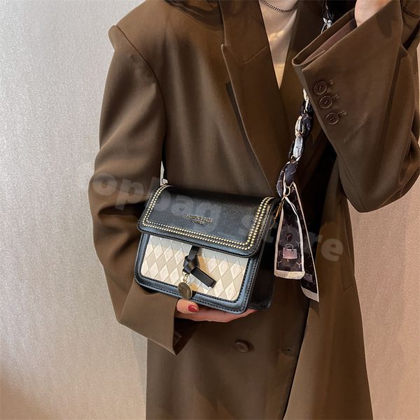 hbp retro single shoulder bags female 2022 new casual cross-body collision color cmall square bag
hbp retro single shoulder bags female 2022 new casual cross-body collision color cmall square bag
