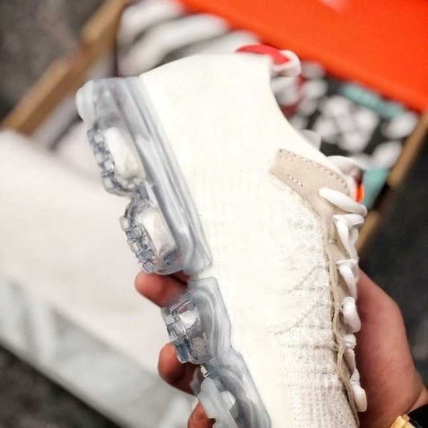 shoes aa3831-100 white total orange black schoenen size 39-45 chuteiras de futebol sneakers
shoes aa3831-100 white total orange black schoenen size 39-45 chuteiras de futebol sneakers