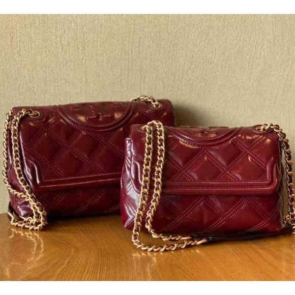 designer handbags torys shoulder fleming bags small used fleming 2022 women's oil wax leather rhombic chain head single shoulder messen
designer handbags torys shoulder fleming bags small used fleming 2022 women's oil wax leather rhombic chain head single shoulder messen