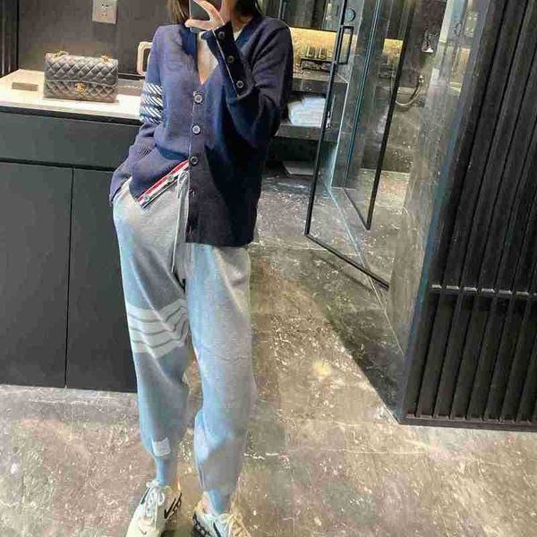 women's pants & capris designer tb2020 autumn and winter classic fashion leggings br men's four bar drawstring elastic waist casua, Black;white
women's pants & capris designer tb2020 autumn and winter classic fashion leggings br men's four bar drawstring elastic waist casua, Black;white