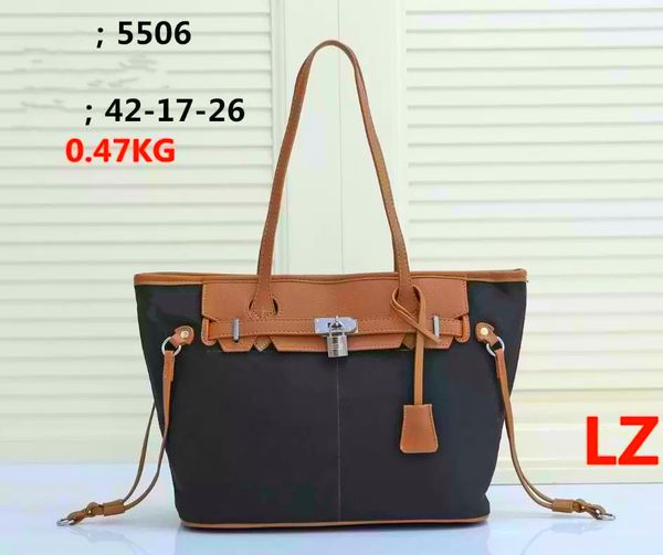 2022 women designer tote canvas letter printing shoppings large capacity package bags handbag purse fashion shoulder trapstar bag
2022 women designer tote canvas letter printing shoppings large capacity package bags handbag purse fashion shoulder trapstar bag