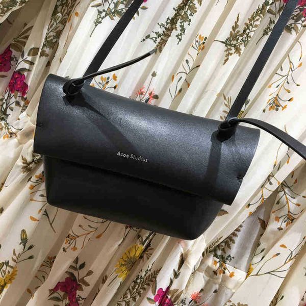 22 designer bags acne ins net red minimalist retro hong kong style package. one shoulder mini dumplings studio bag
22 designer bags acne ins net red minimalist retro hong kong style package. one shoulder mini dumplings studio bag