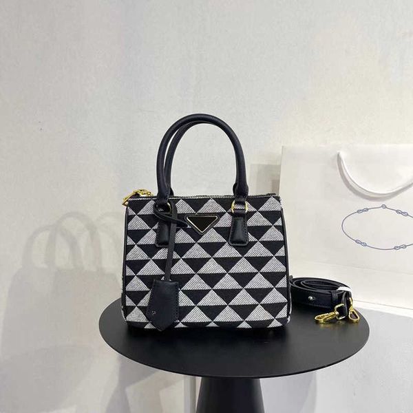 pbag triangle shopping bags totes prabag symbola gallerie tote bag women embroidery designer woven fabric crosshatch leather handbag crossbo
pbag triangle shopping bags totes prabag symbola gallerie tote bag women embroidery designer woven fabric crosshatch leather handbag crossbo