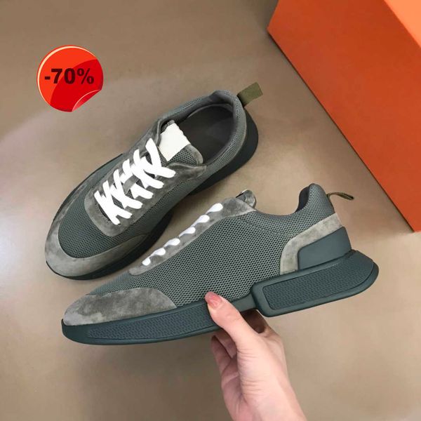 men 's shoes men casual sports shoe luxury designer brand cool match invincible soft comfortable dust bag with box size38-45
men 's shoes men casual sports shoe luxury designer brand cool match invincible soft comfortable dust bag with box size38-45