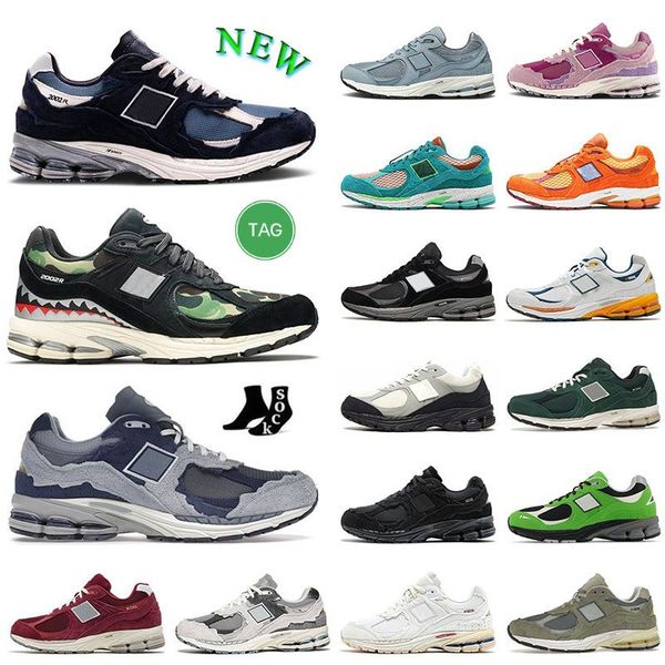 mens women quality runnnig shoes 2002r famous stree brand skate sneaker outdoor protection pack phantom black white pink blue triple s beige
mens women quality runnnig shoes 2002r famous stree brand skate sneaker outdoor protection pack phantom black white pink blue triple s beige