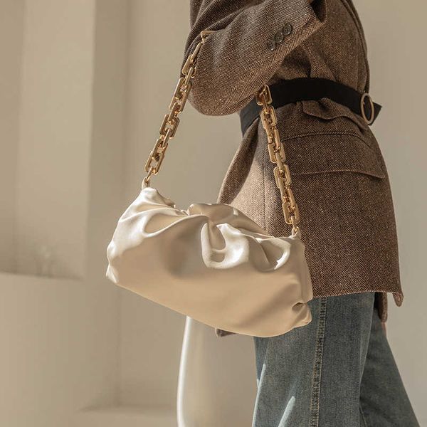 handbag designer bottess women's venetas ins advanced acrylic chain cloud pleated underarm one shoulder crossbody dumpling 2022 autumn
handbag designer bottess women's venetas ins advanced acrylic chain cloud pleated underarm one shoulder crossbody dumpling 2022 autumn