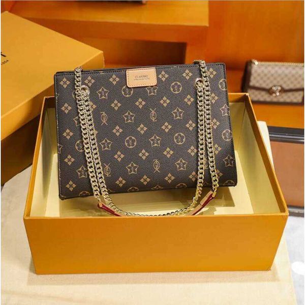shoulder bags women's bag 2022 fashion print large capacity foreign style trendy underarm chain frame
shoulder bags women's bag 2022 fashion print large capacity foreign style trendy underarm chain frame