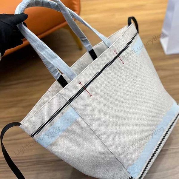 5a beach bag designer leather canvas patchwork shoulder high capacity versatile handbags for women classic famous brand shopping purses22021
5a beach bag designer leather canvas patchwork shoulder high capacity versatile handbags for women classic famous brand shopping purses22021