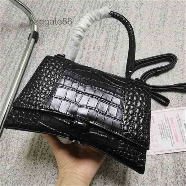 italy bbalencaigass 2022 handbags luxury designer handbag b home hourglass crocodile pattern high version le ik7a
italy bbalencaigass 2022 handbags luxury designer handbag b home hourglass crocodile pattern high version le ik7a