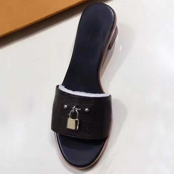 classic designer women slippers cowhide 100% leather thick heels metal woman shoe beach lazy sandals slides high heeled shoes large size, Black
classic designer women slippers cowhide 100% leather thick heels metal woman shoe beach lazy sandals slides high heeled shoes large size, Black