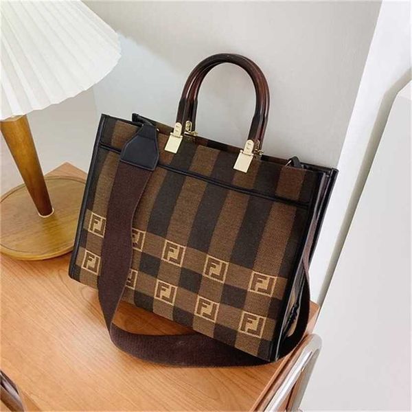 60% off 2023 designer bag bucket ins women's printed tide portable big tote single messenger
60% off 2023 designer bag bucket ins women's printed tide portable big tote single messenger