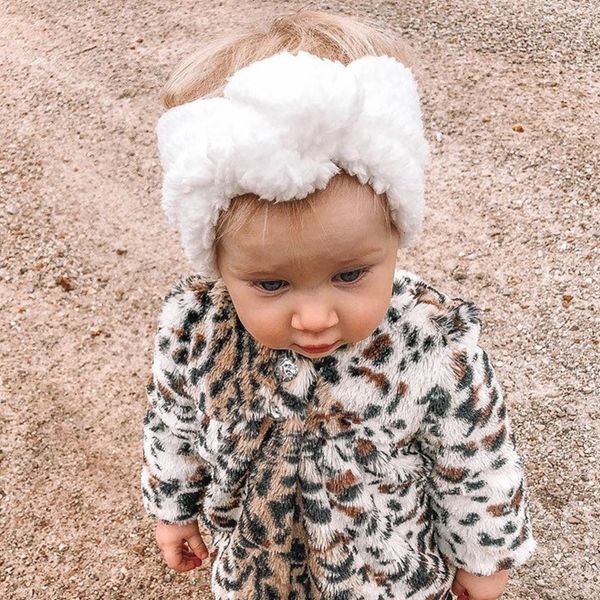 16009 autumn winter infant baby headbands solid color knot flocking headband kids elastic hairband children headwear hair accessory, Slivery;white
16009 autumn winter infant baby headbands solid color knot flocking headband kids elastic hairband children headwear hair accessory, Slivery;white