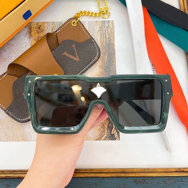 2023 Sunglasses glasses New Mens Designer Sunglasses Fashion Woman Eyeglass Z1547 Vintage Square Frame Rhomboid Diamond Glasses Avant-garde Sun Sun
2023 Sunglasses glasses New Mens Designer Sunglasses Fashion Woman Eyeglass Z1547 Vintage Square Frame Rhomboid Diamond Glasses Avant-garde Sun Sun