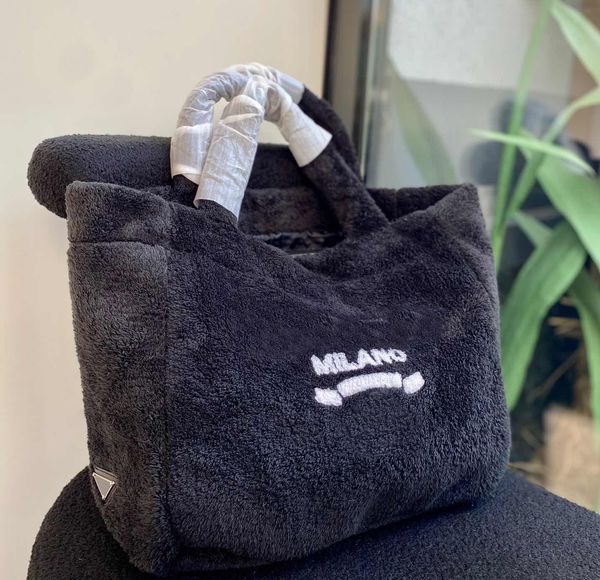 shoulder bag designer plush shopping bags fashion inverted triangle womens handbag large capacity with nylon lining totes
shoulder bag designer plush shopping bags fashion inverted triangle womens handbag large capacity with nylon lining totes