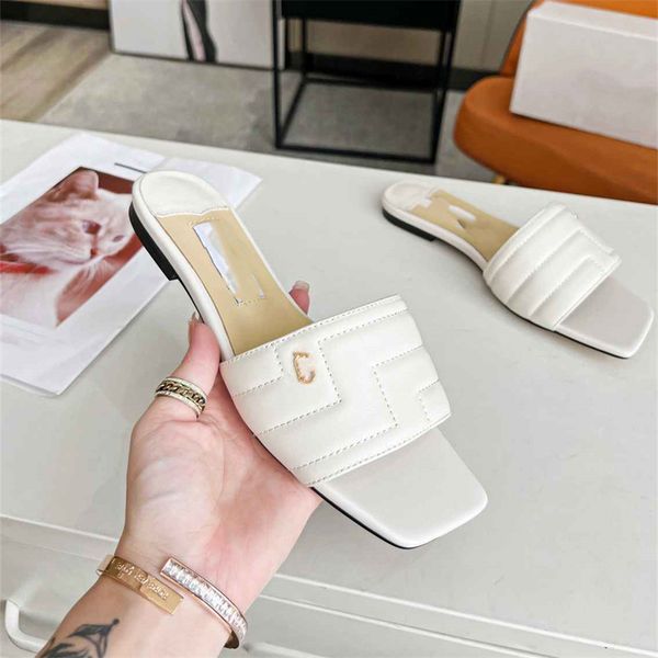 2022 new slippers ggity men women beach slippers leather webbing fashion luxury summer sandals 04--01
2022 new slippers ggity men women beach slippers leather webbing fashion luxury summer sandals 04--01