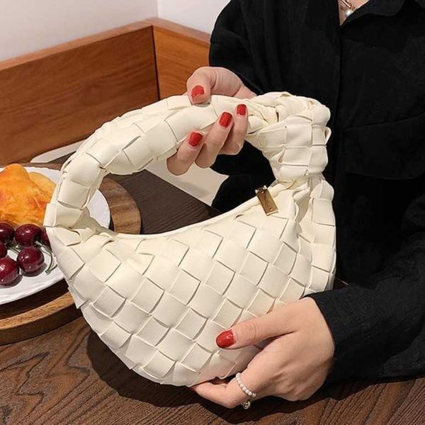 fashion women's bottess handbag venetas 2022 new fashion woven one shoulder hand personalized ins texture simple have logo
fashion women's bottess handbag venetas 2022 new fashion woven one shoulder hand personalized ins texture simple have logo
