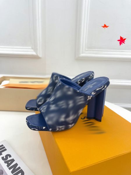 summer womens high heels slippers striped sandals ladies casual scuffs block heel sandal outdoor shopping letters slipper box -l070, Black
summer womens high heels slippers striped sandals ladies casual scuffs block heel sandal outdoor shopping letters slipper box -l070, Black