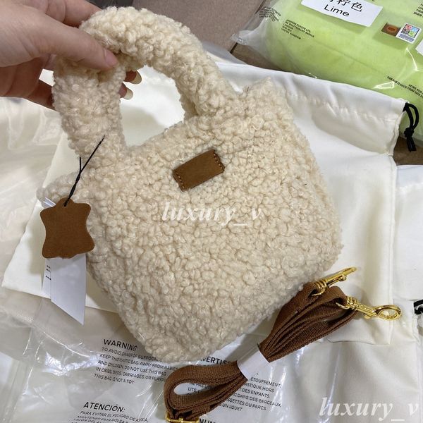 designer handbags women furry shoulder bags luxury winter hobos lady fur totes fashion wool purses warm handbag furry wallets
designer handbags women furry shoulder bags luxury winter hobos lady fur totes fashion wool purses warm handbag furry wallets