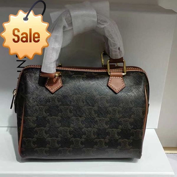 designer bags arc de triomphe boston bag 2022 new product lisa same old flower mini pillow bag messenger shoulder handbag factory direct sal
designer bags arc de triomphe boston bag 2022 new product lisa same old flower mini pillow bag messenger shoulder handbag factory direct sal