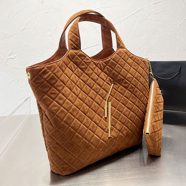 quilted tote bag beach shopping bags shoulder handbag purse oversize metal letter thread genuine leather double handle plain large capacity
quilted tote bag beach shopping bags shoulder handbag purse oversize metal letter thread genuine leather double handle plain large capacity