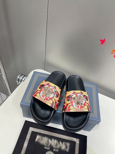 new version paris slides slippers womens summer sandals beach ladies flip flops black leisure slider chaussures fashion scuffs footwear -h08
new version paris slides slippers womens summer sandals beach ladies flip flops black leisure slider chaussures fashion scuffs footwear -h08