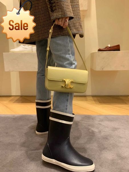 designer bags spring and summer 2022 new arc de triomphe armpit bean curd leather french stick advanced one shoulder cross body factory dire
designer bags spring and summer 2022 new arc de triomphe armpit bean curd leather french stick advanced one shoulder cross body factory dire