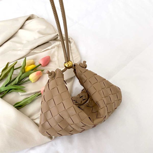 bottess bags venetas fashion small design woven for women's autumn 2022 new shoulder underarm have logo
bottess bags venetas fashion small design woven for women's autumn 2022 new shoulder underarm have logo