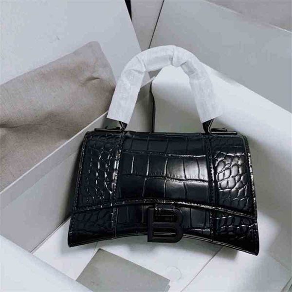 designer hourglass bags balencigas handbags 2022 family women's high version button crocodile single shoulder messenger super versatile
designer hourglass bags balencigas handbags 2022 family women's high version button crocodile single shoulder messenger super versatile