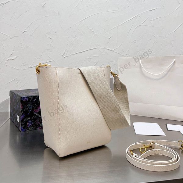 bucket designer sangle bags women shoulder crossbody handbag purse small soft grain leather bucket tote
bucket designer sangle bags women shoulder crossbody handbag purse small soft grain leather bucket tote