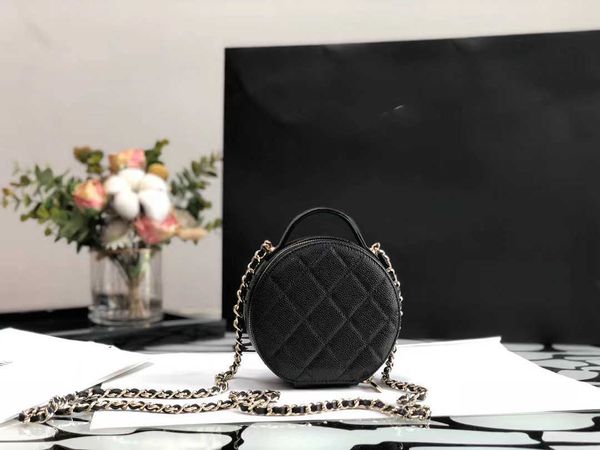 fashion high-quality women's bag fish leather one shoulder cross body chain mini fashion round cake cosmetic
fashion high-quality women's bag fish leather one shoulder cross body chain mini fashion round cake cosmetic