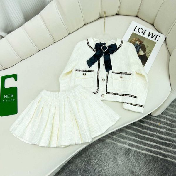 clothing sets girls' little fragrant set autumn and winter new fashion baby tweed coat children's half skirt two piece set, White
clothing sets girls' little fragrant set autumn and winter new fashion baby tweed coat children's half skirt two piece set, White