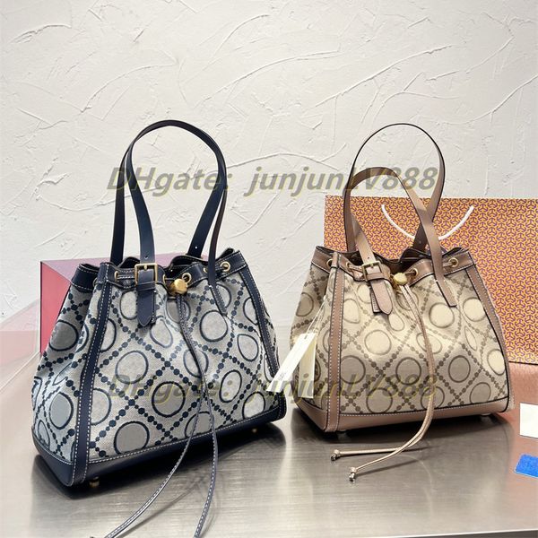 designer bags luxury cosmetic handbag jacquard handbag fashion pattern spacious large capacity tote bag
designer bags luxury cosmetic handbag jacquard handbag fashion pattern spacious large capacity tote bag