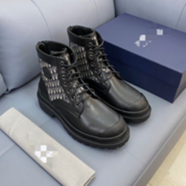 2022 fashion designer plaque lace up ankle boots mens black leather combat boots flat heel winter boots and platform size 38-45
2022 fashion designer plaque lace up ankle boots mens black leather combat boots flat heel winter boots and platform size 38-45