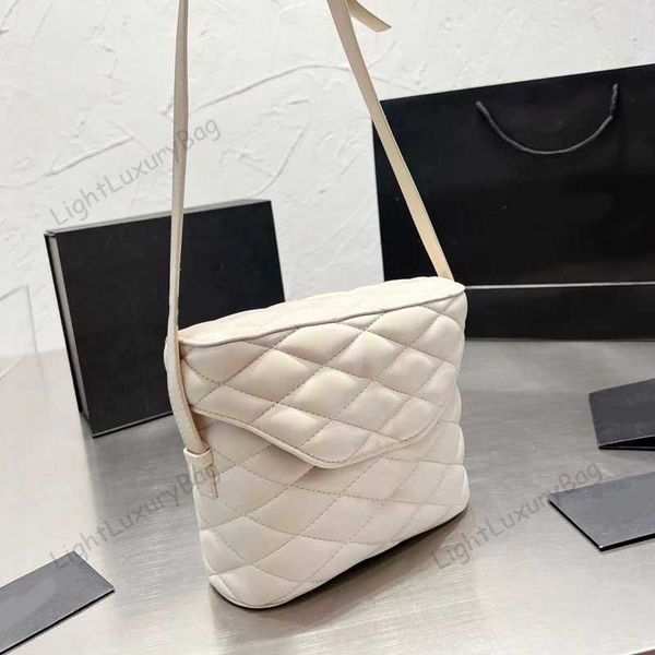 designer luxury bags for womens handbags crossbody purses large capacity versatile the tote bag loulou multicolour 7a fashion inclined shoul
designer luxury bags for womens handbags crossbody purses large capacity versatile the tote bag loulou multicolour 7a fashion inclined shoul