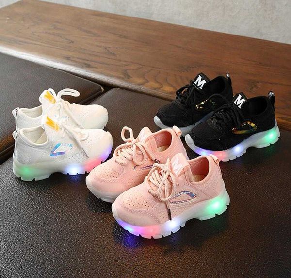 sneakers 2020 1-12 years old led lights children casual shoes breathable boys and girls sports shoes kids non-slip running glowing shoes l22, Black;red
sneakers 2020 1-12 years old led lights children casual shoes breathable boys and girls sports shoes kids non-slip running glowing shoes l22, Black;red