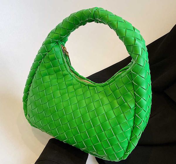 bottess bags venetas fashion small female hand woven held mommy foreign style underarm have logo
bottess bags venetas fashion small female hand woven held mommy foreign style underarm have logo